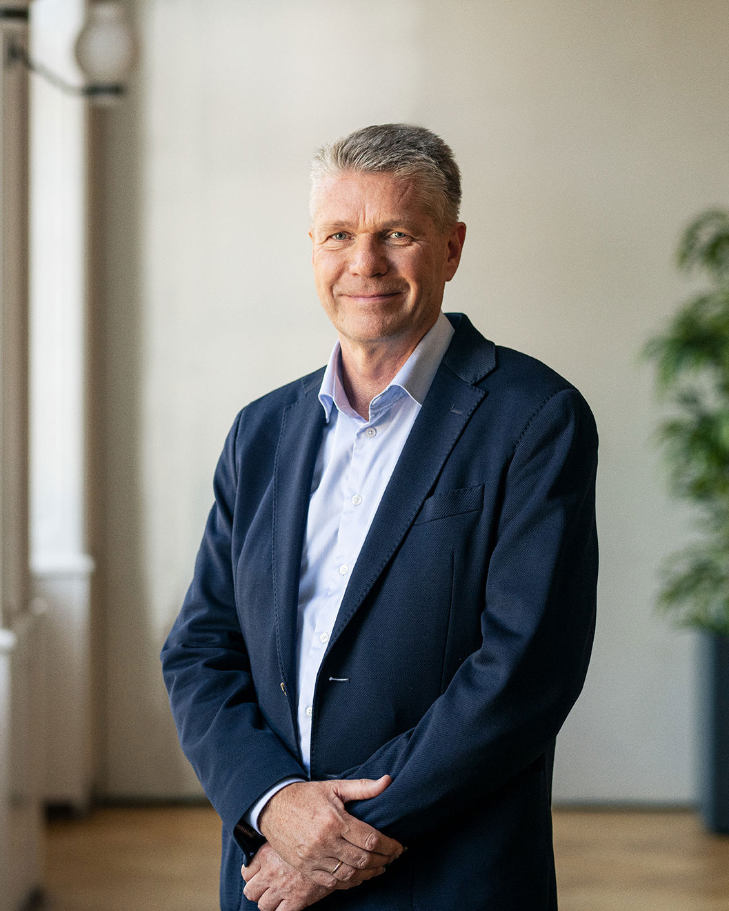 Portræt af Rektor på Det Internationale Gymnasium Peter Bang-Sudergaard