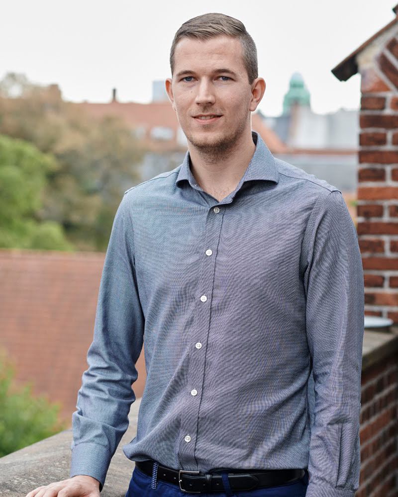 Portræt af medarbejder Henrik Haugbølle