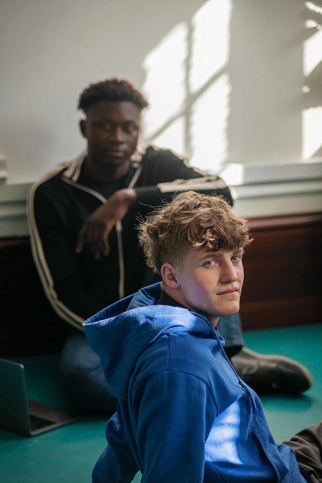 Portræt af to elever fra EUX-Gymnasiet